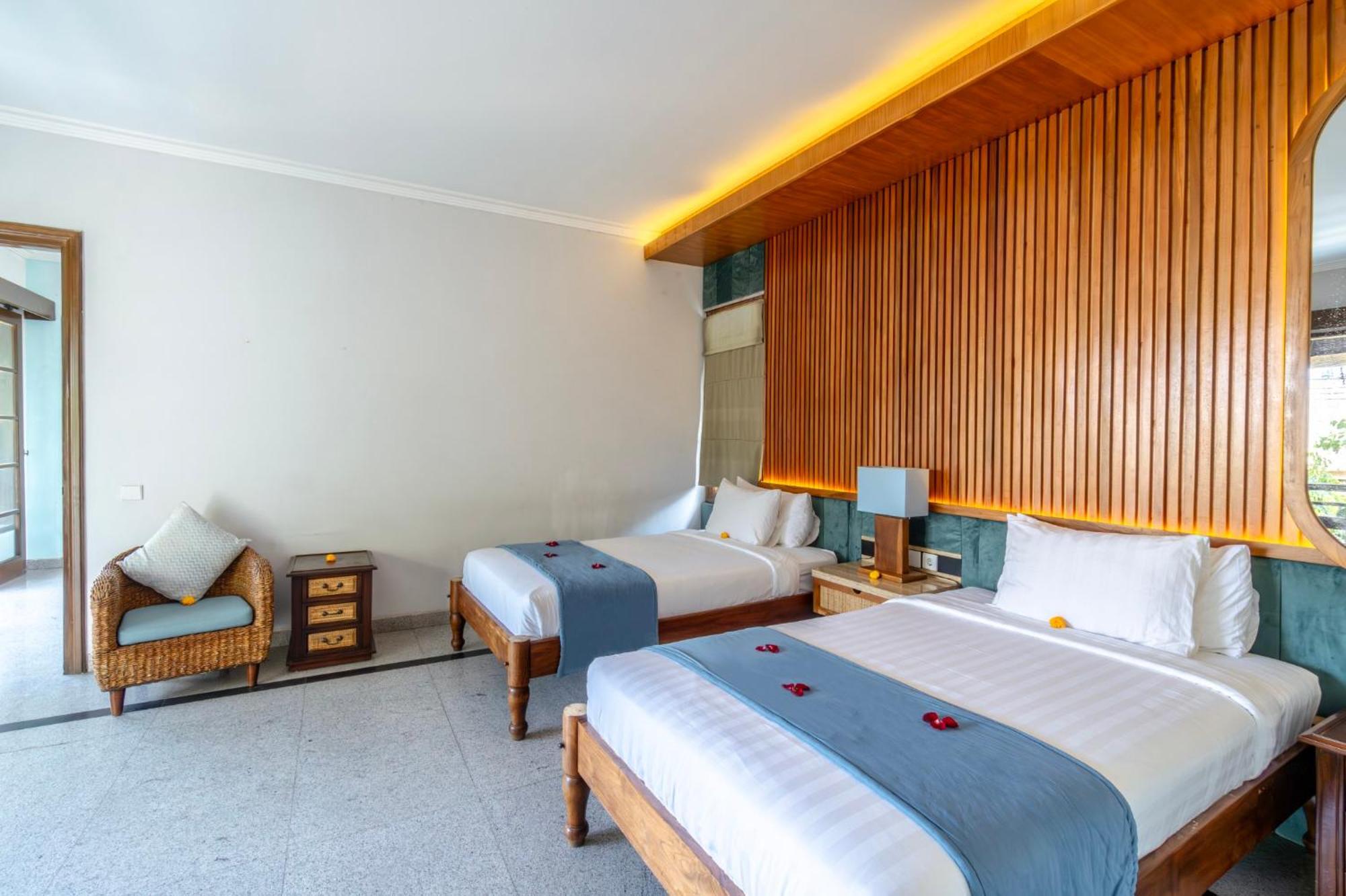 Kecapi Villa Seminyak By Ini Vie Hospitality Exterior photo